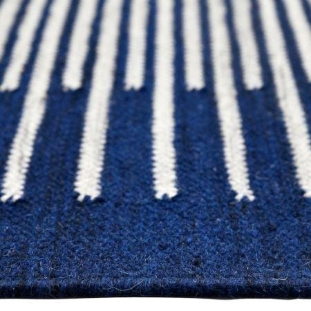 Handmade Blue And White Cotton Modern Dhurrie For Home